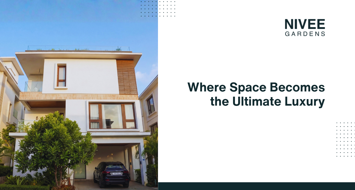 Estate-scale villa living in urban India